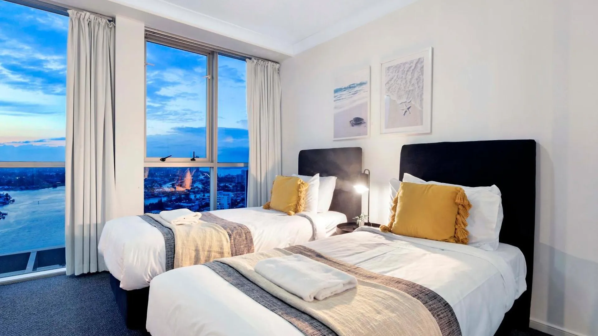 Chevron Renaissance - Self Contained & Privately Managed Apartments Gold Coast Australia