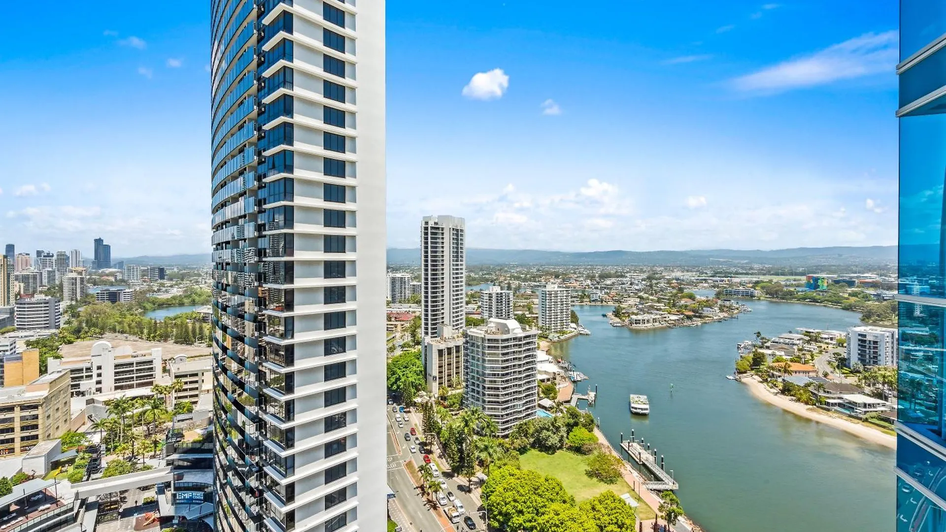 Chevron Renaissance - Self Contained & Privately Managed Apartments Gold Coast