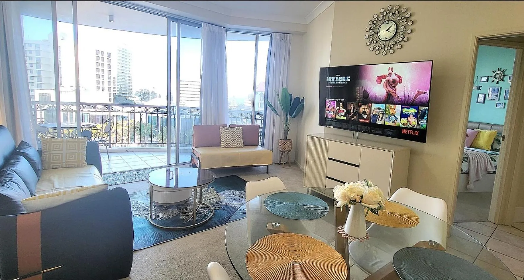 Chevron Renaissance - Self Contained & Privately Managed - Wow Stay 0*, גולד קוסט אוסטרליה